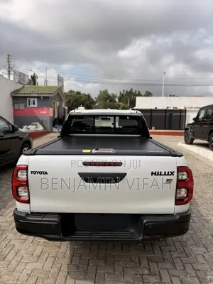 New Toyota Hilux 2026 White