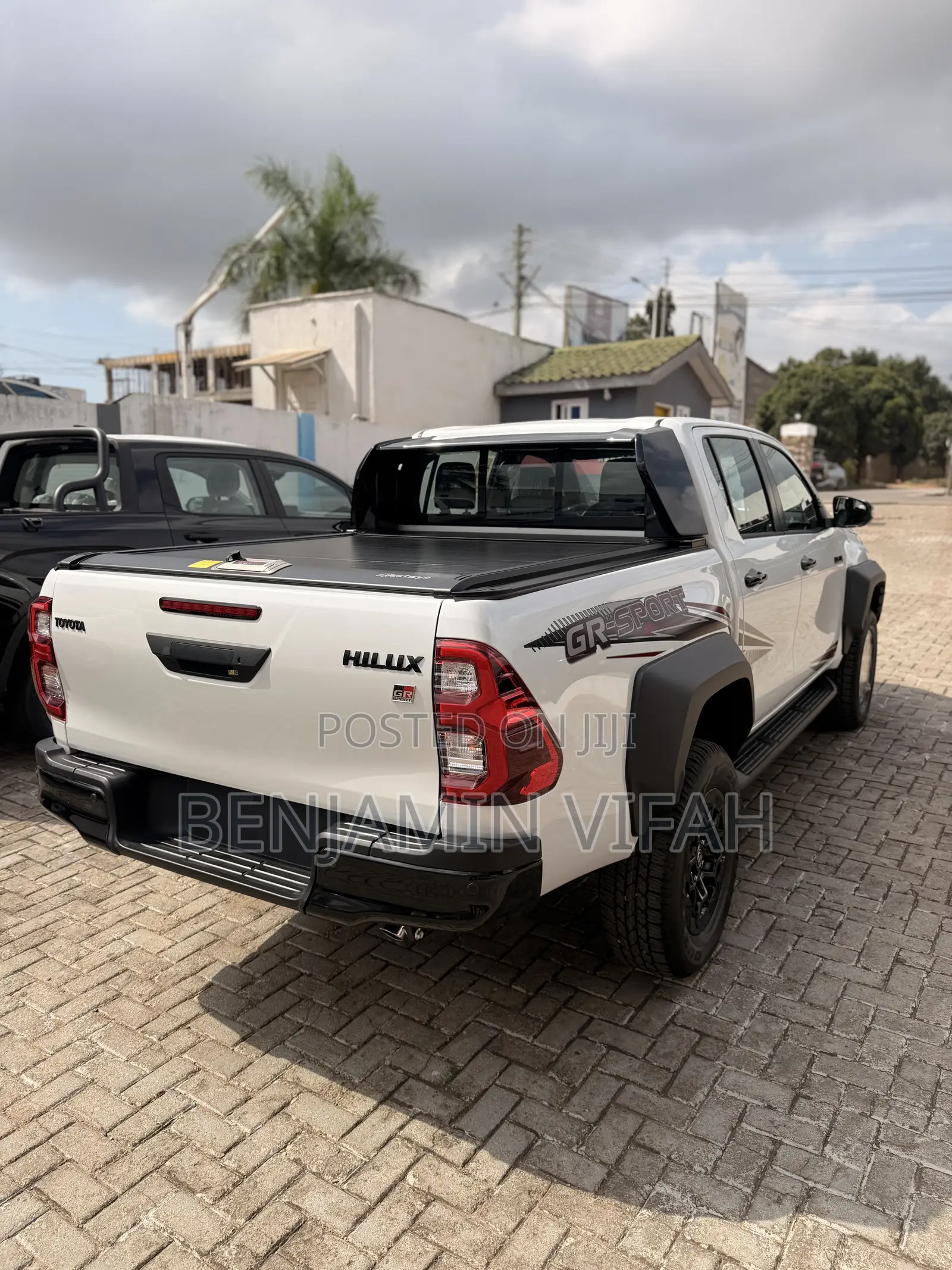New Toyota Hilux 2026 White