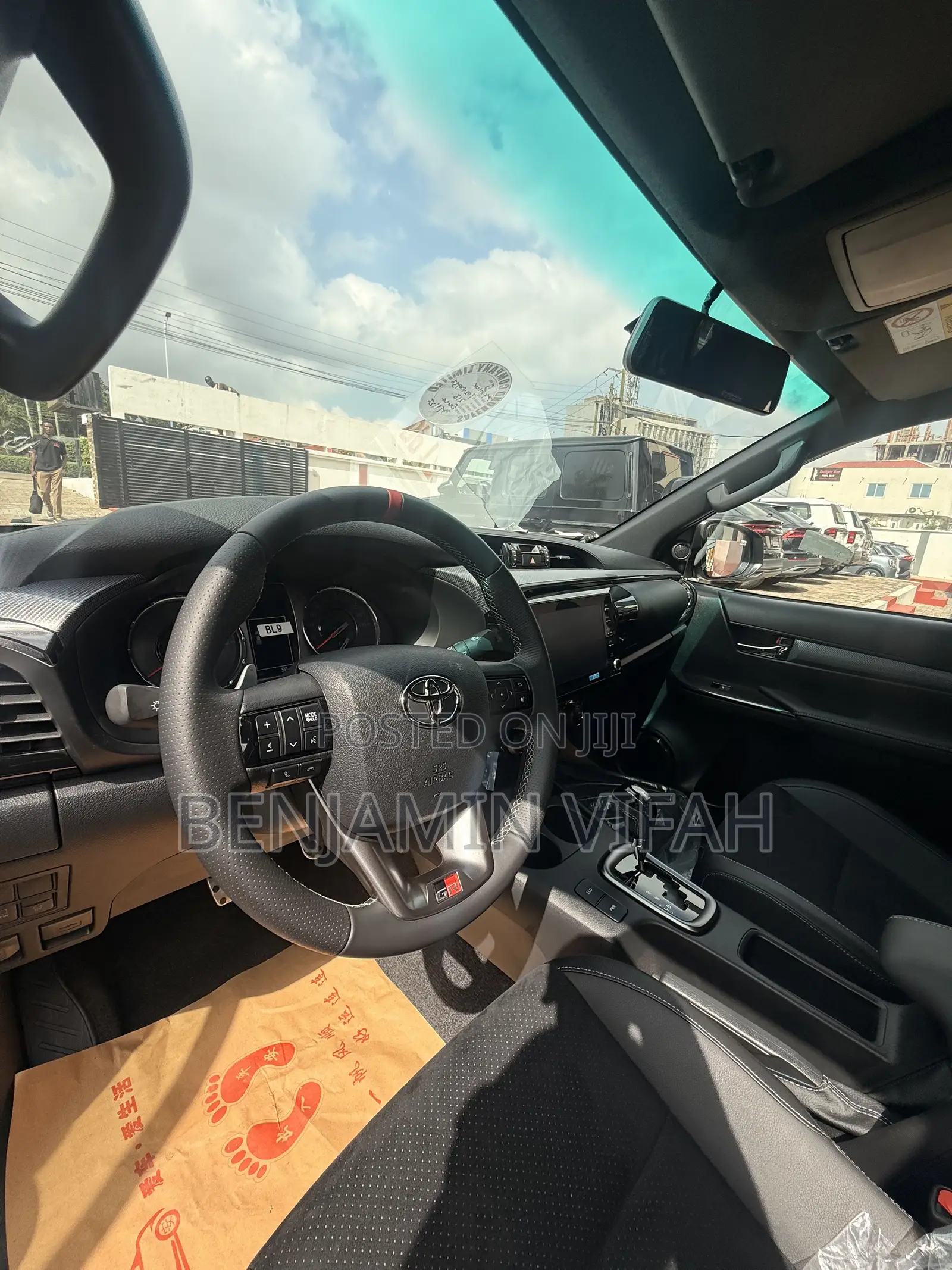 New Toyota Hilux 2026 White