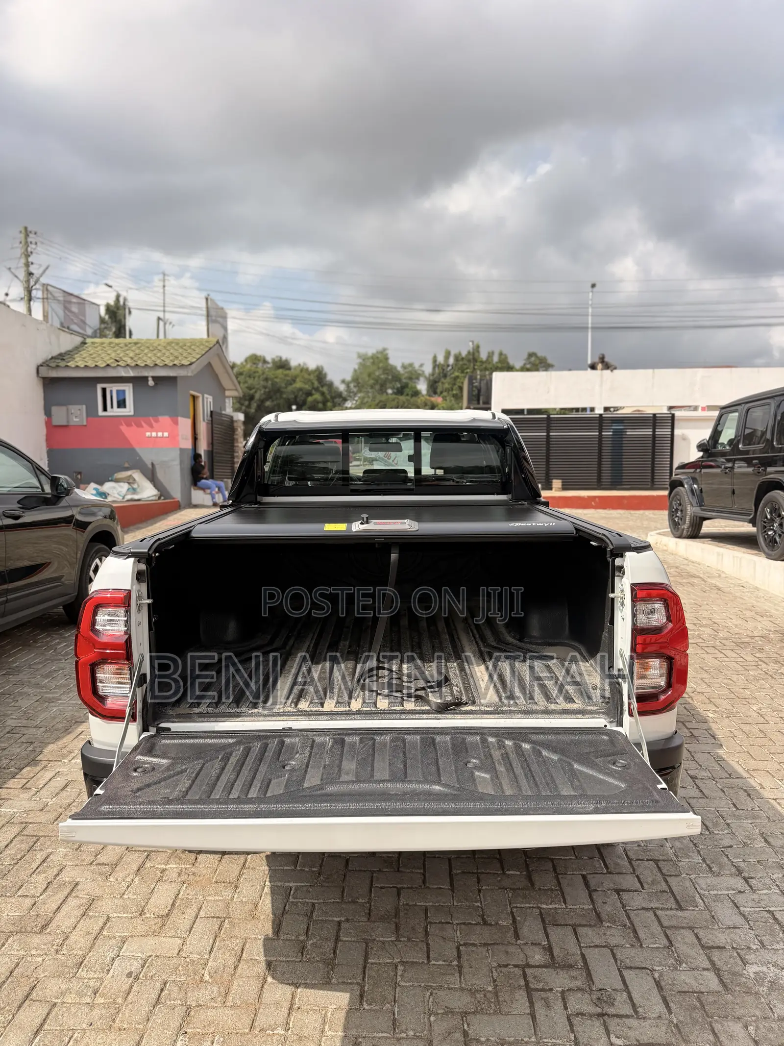 New Toyota Hilux 2026 White