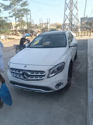 Mercedes-Benz GLA 250 2019 White
