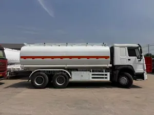 Sinotruk HOWO NX 6x4/8×4 Fuel/Oil Tanker Truck
