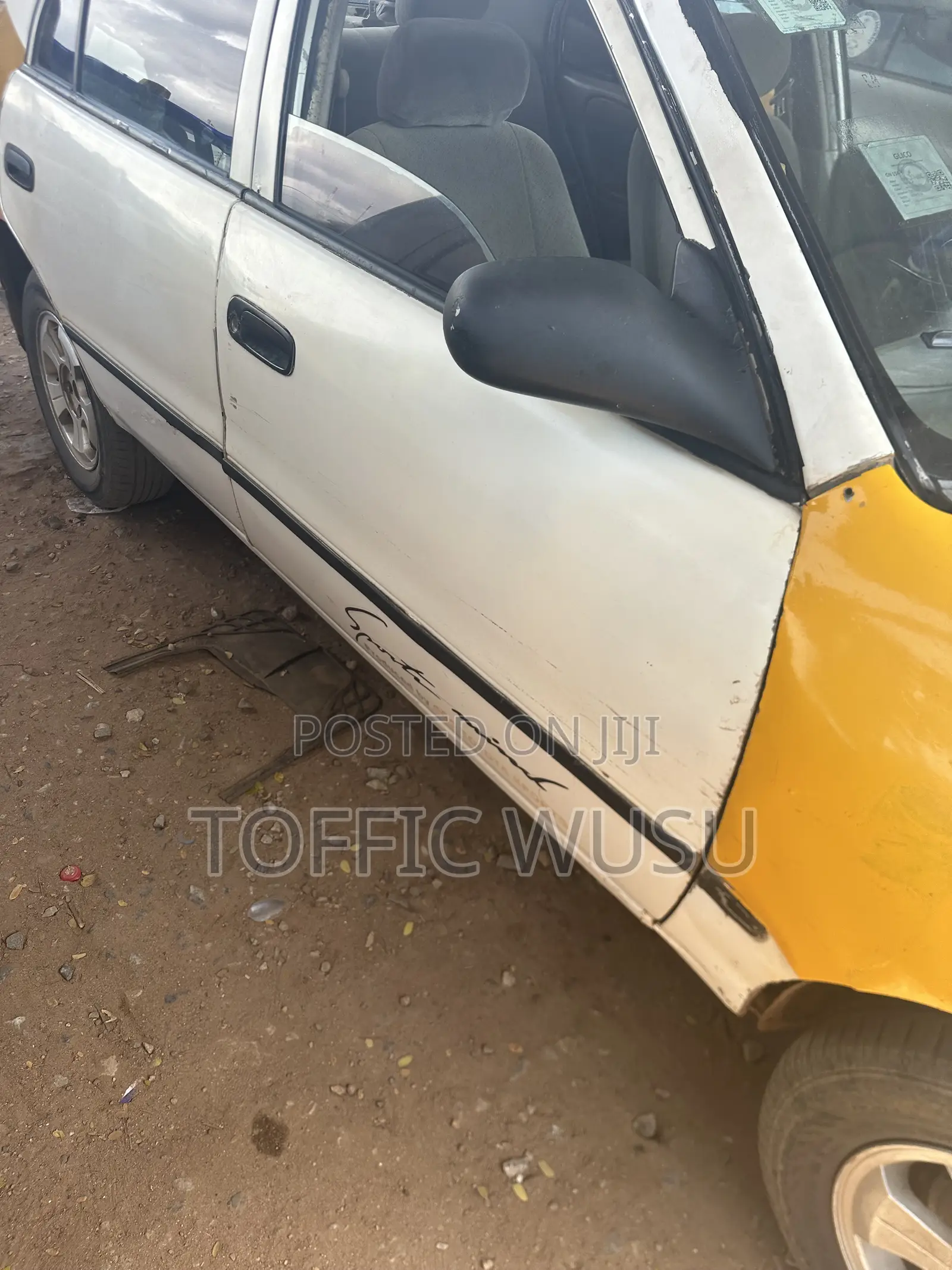 Toyota Corolla Automatic 1999 White