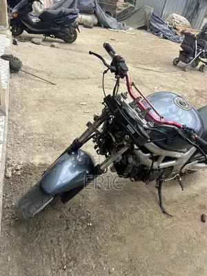 Suzuki SFV650 2012 Blue