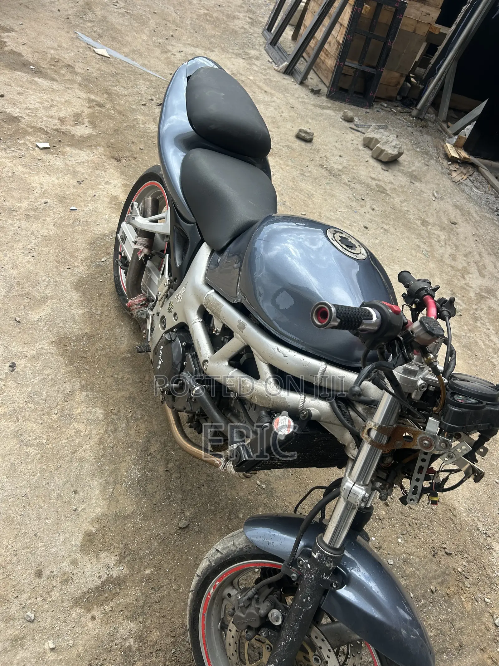 Suzuki SFV650 2012 Blue