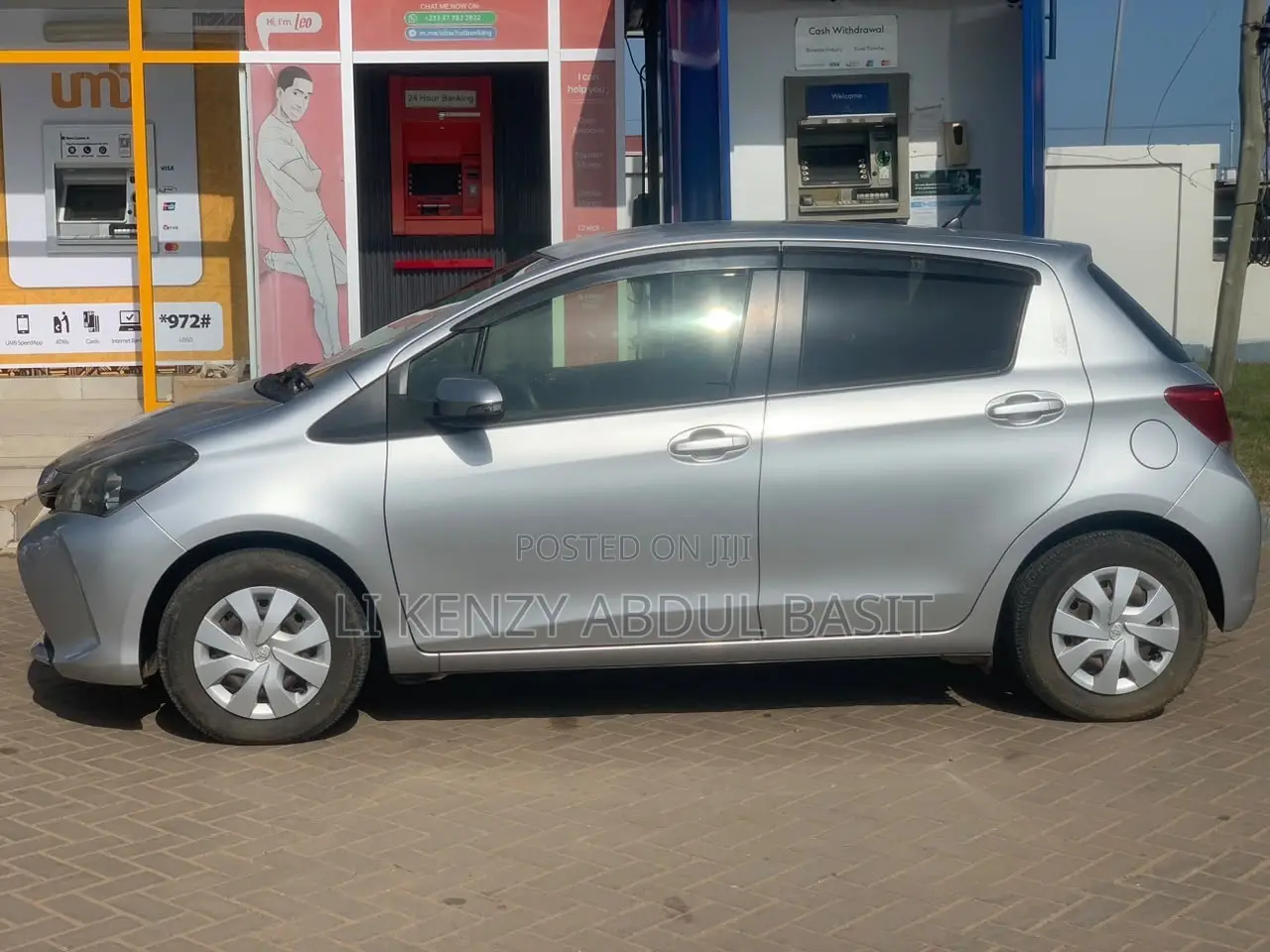 Toyota Vitz 2015 Silver