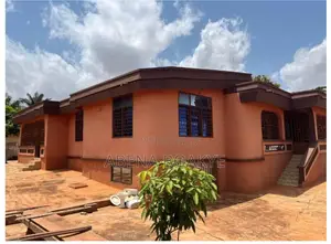 Furnished 6bdrm House in Kumasi Metropolitan for sale