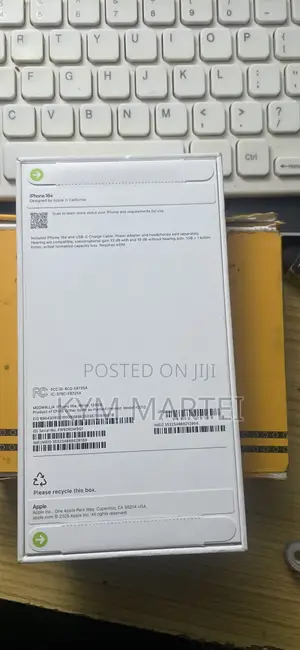 New Apple iPhone 16e 128 GB White