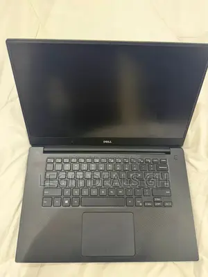Laptop Dell XPS 15 9550 16GB Intel Core i7 HDD+SSD 256GB