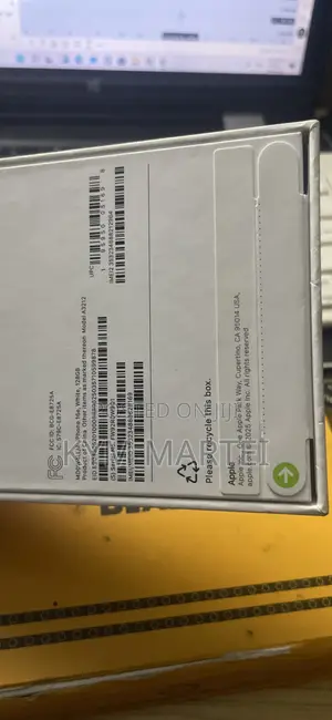New Apple iPhone 16e 128 GB White