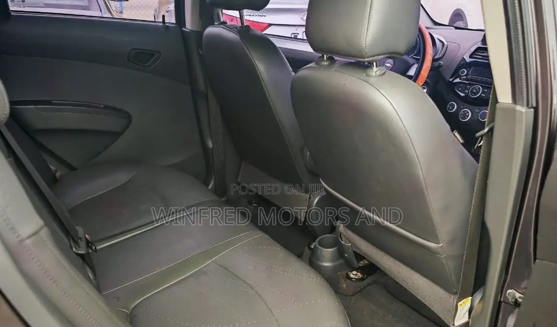 Chevrolet Spark 1LT 4dr Hatchback (1.2L 4cyl 5M) 2015 Gray