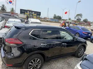 Nissan Rogue SV AWD 2019 Black