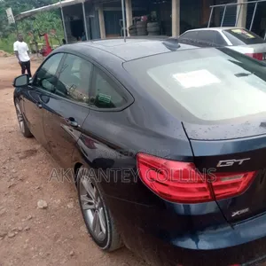 BMW 328i 2017 Black