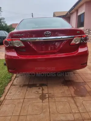 Toyota Corolla LE 4dr Sedan (1.8L 4cyl 4A) 2013 Red
