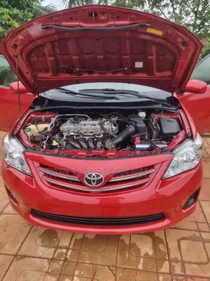 Toyota Corolla LE 4dr Sedan (1.8L 4cyl 4A) 2013 Red