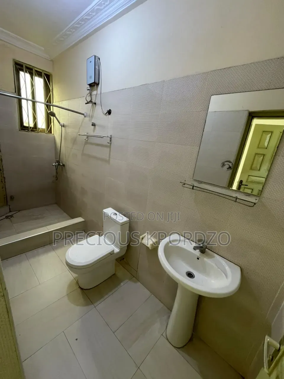 2bdrm Apartment in Botwe Highways, School Junction for rent