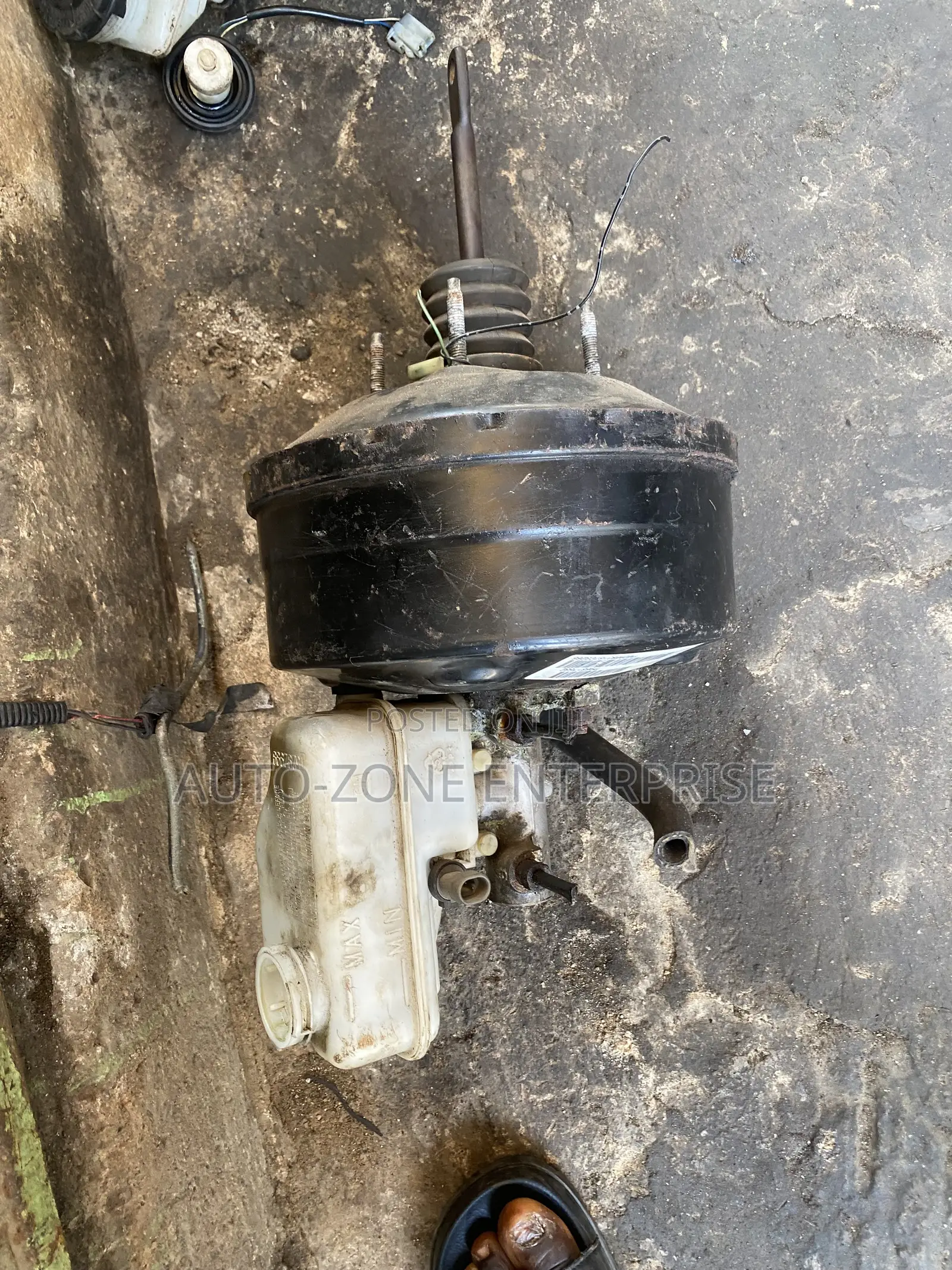Ford F-150 Brake Pot Master Cylinder Complete