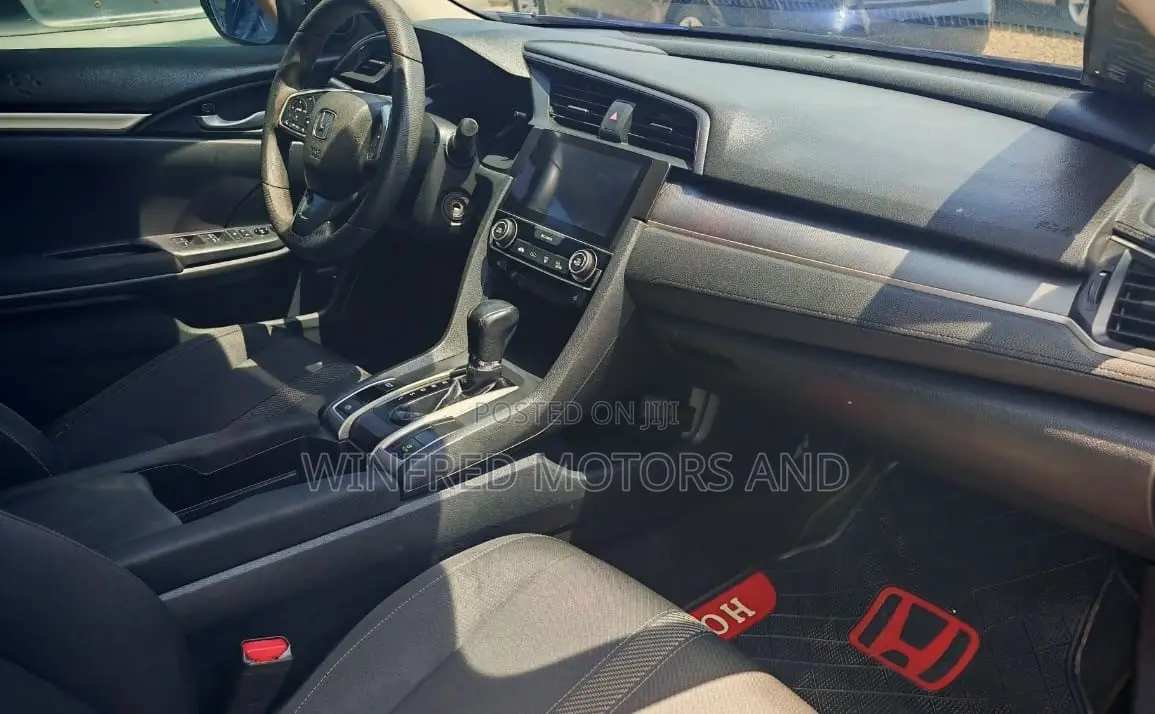Honda Civic LX 4dr Sedan (2.0L 4cyl) 2016 Blue