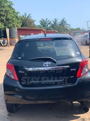 Toyota Vitz 2014 Black