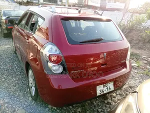 Pontiac Vibe 1.8L 2010 Red