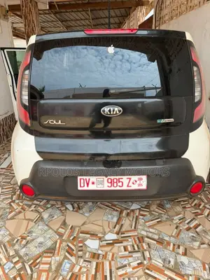 Kia Soul ! 4dr Wagon (2.0L 4cyl 6A) 2015 White