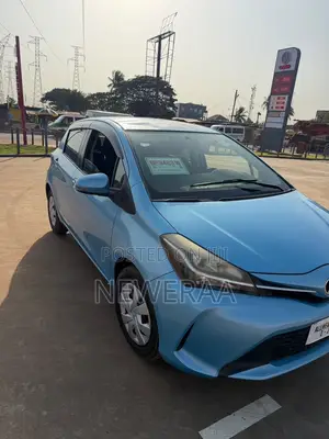 Toyota Vitz 1.3 FWD 5dr 2014 Blue
