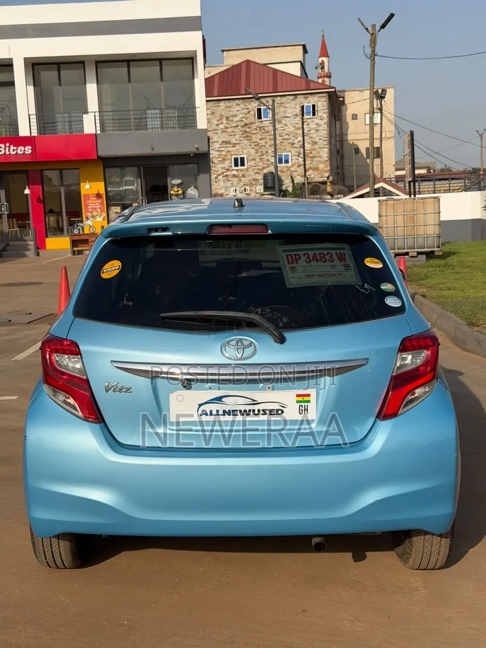 Toyota Vitz 1.3 FWD 5dr 2014 Blue
