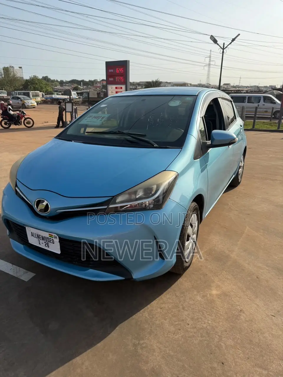 Toyota Vitz 1.3 FWD 5dr 2014 Blue