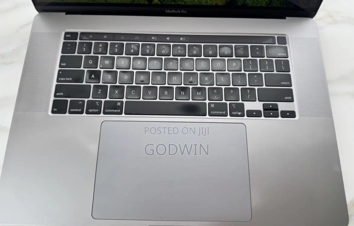 Laptop Apple MacBook Pro 2019 16GB Intel Core i9 SSD 1T