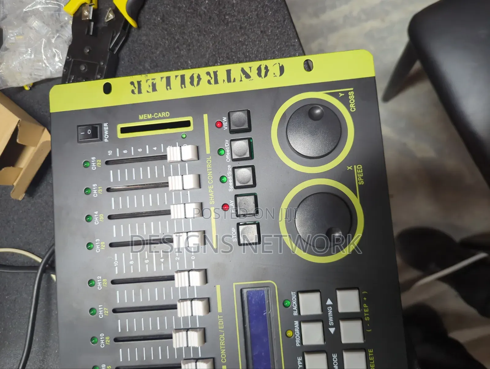 Max 512 Lighting Controller