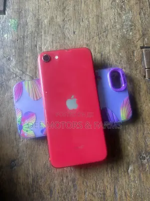 Apple iPhone SE (2020) 128 GB Red