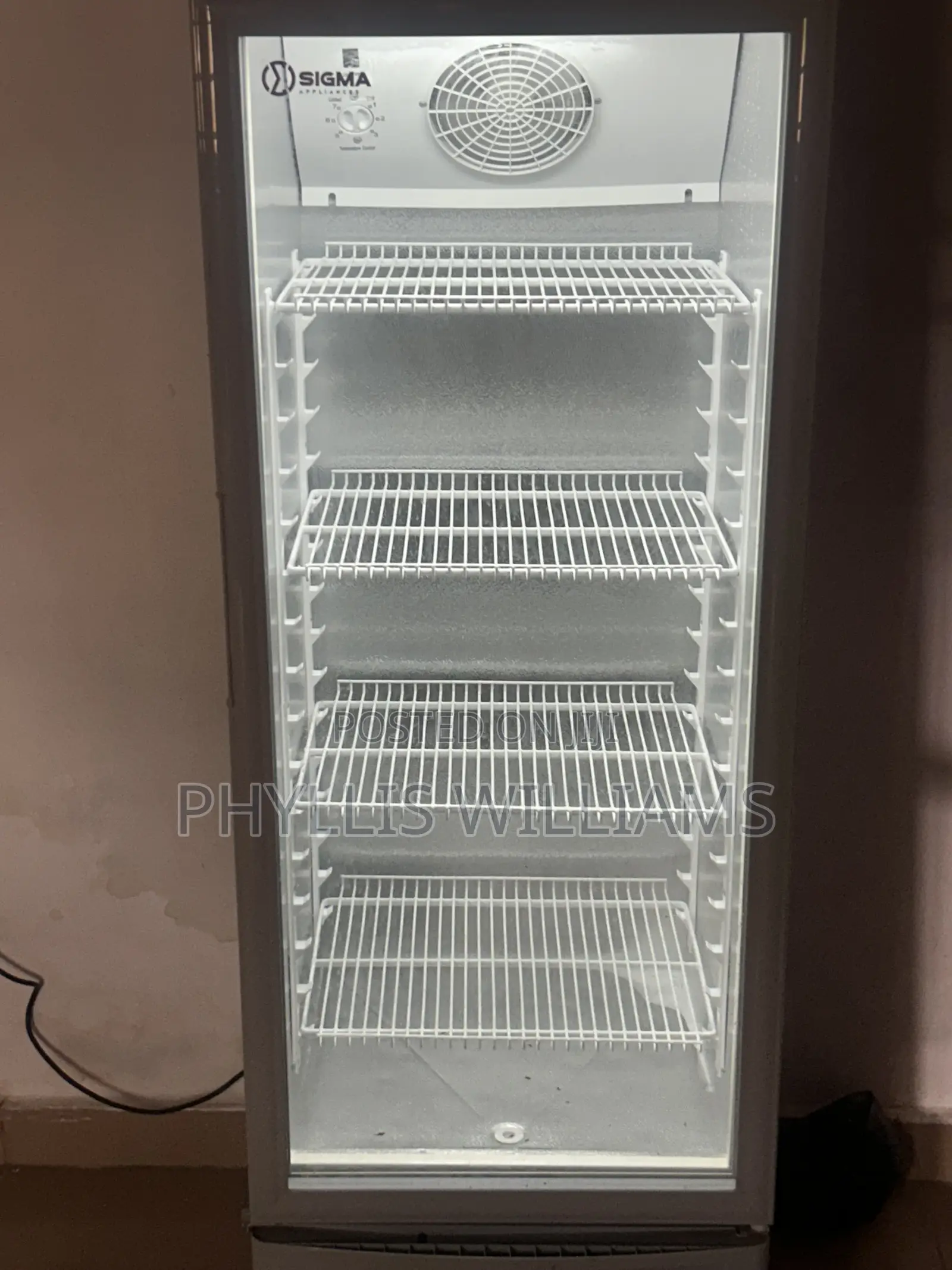 Sigma Display Fridge