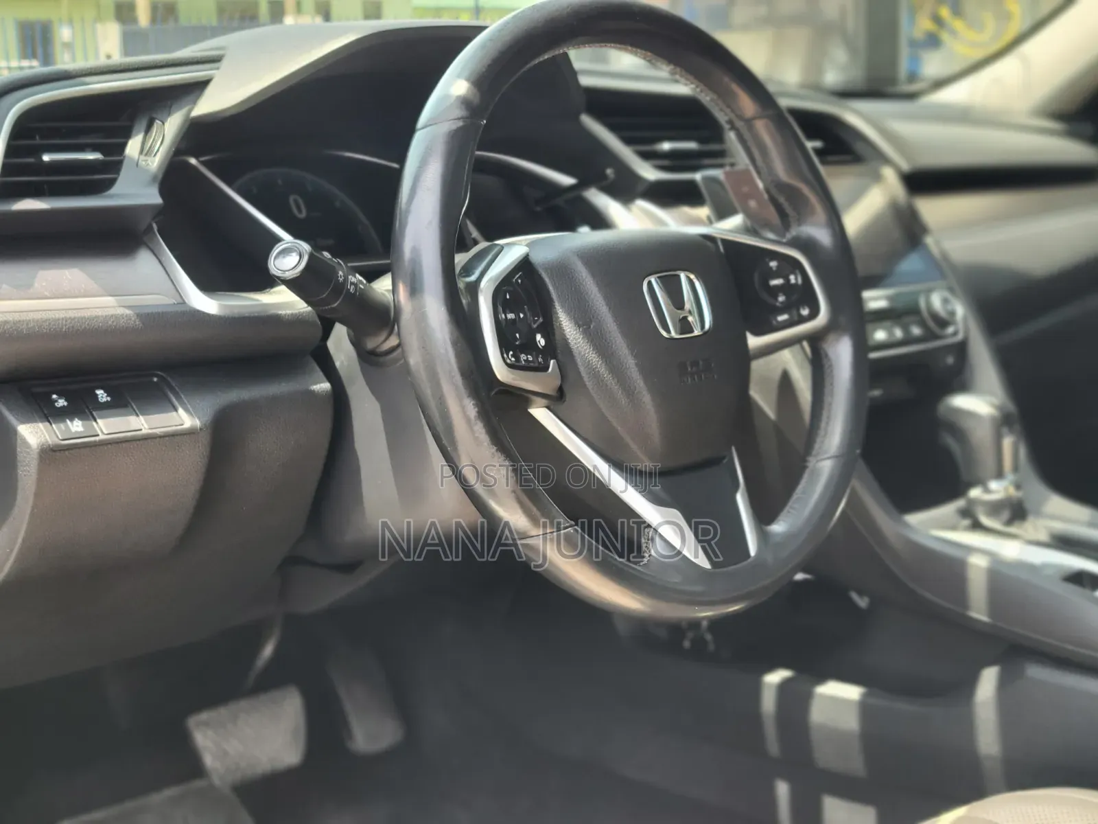 Honda Civic Touring 4dr Sedan (1.5L 4cyl) 2016 White