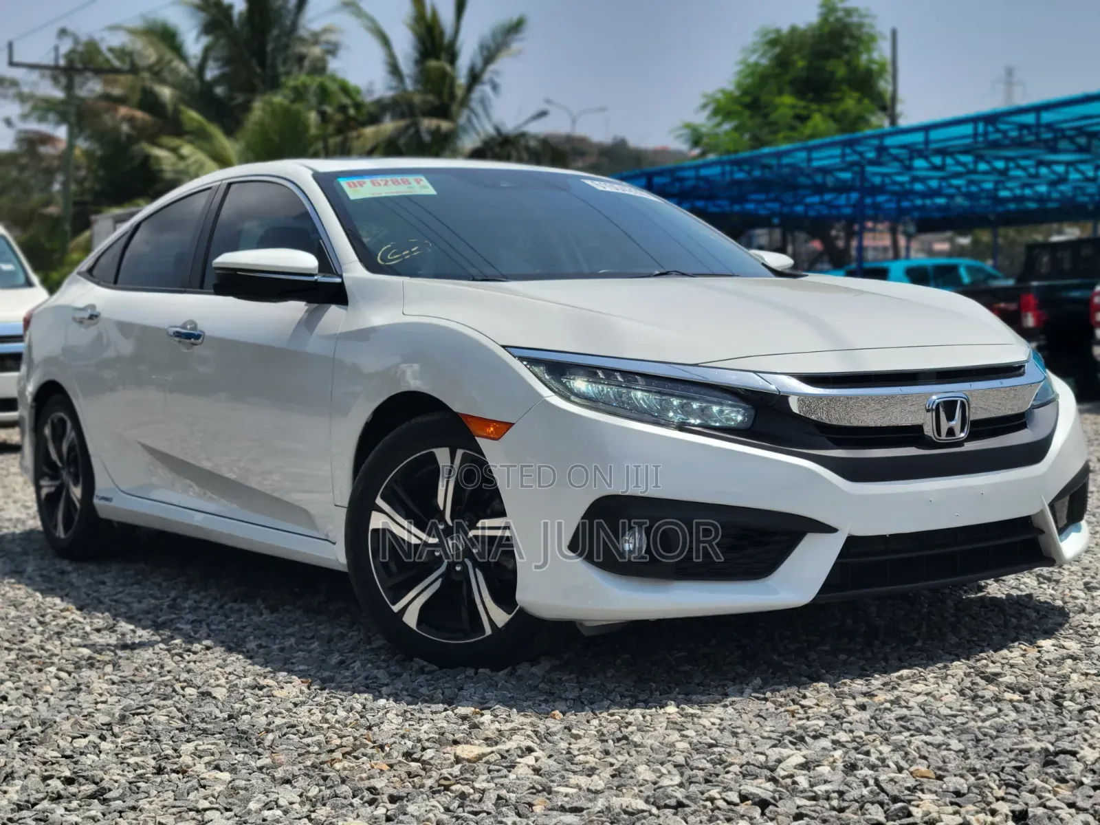 Honda Civic Touring 4dr Sedan (1.5L 4cyl) 2016 White