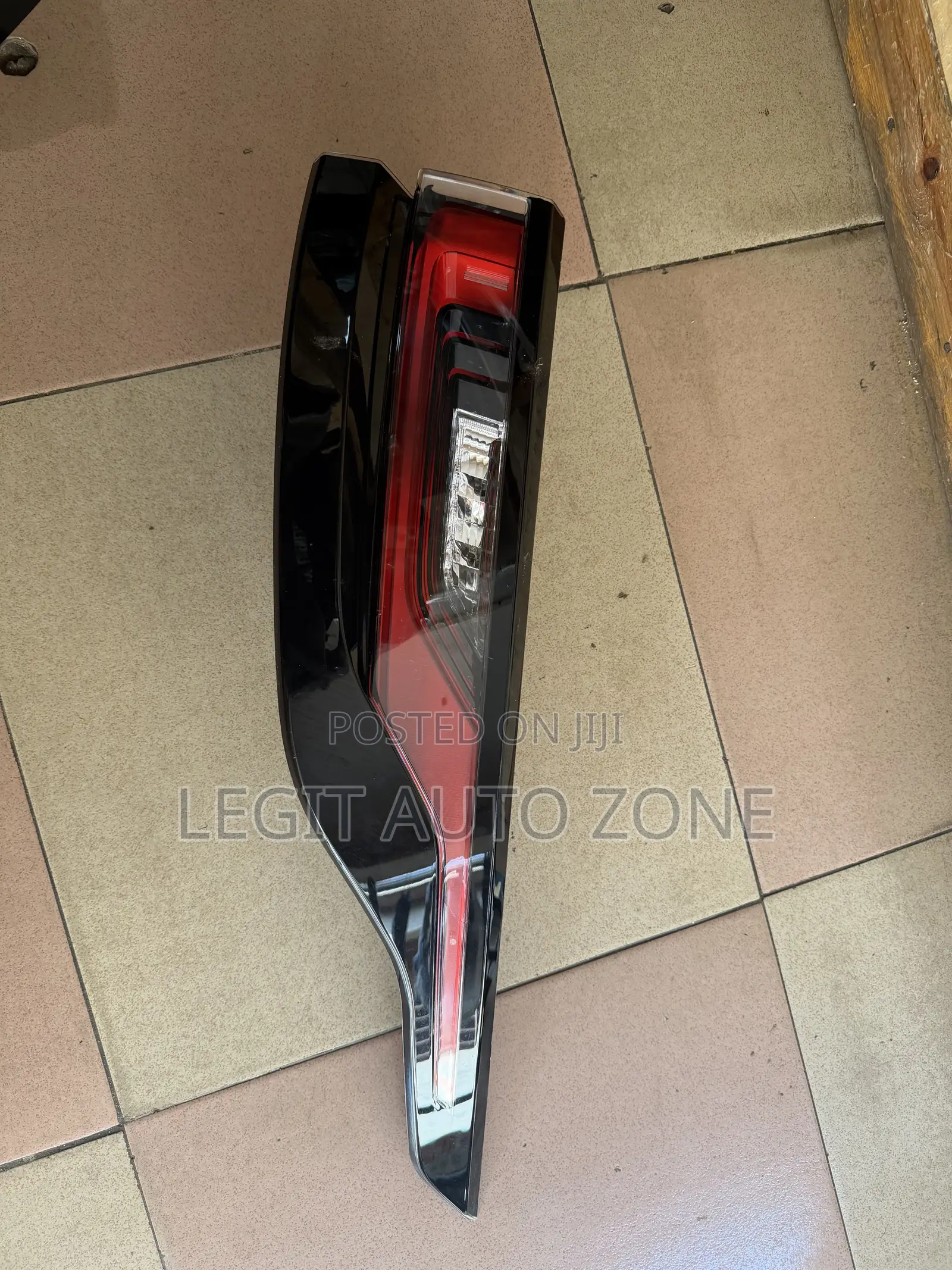 Range Rover Velar 2022,2019,2021,2020,2018, Taillight Available