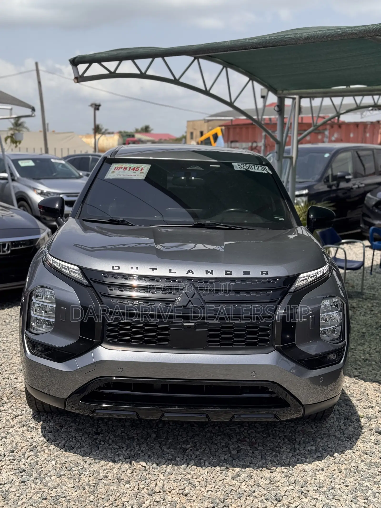 Mitsubishi Outlander 2023 Gray