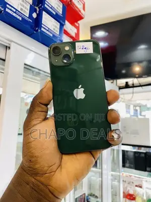 New Apple iPhone 13 128 GB Green