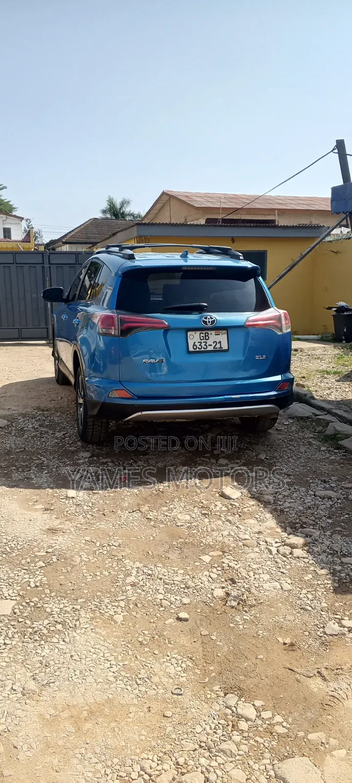 Toyota RAV4 XLE AWD (2.5L 4cyl 6A) 2017 Blue