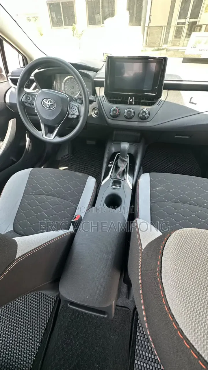 Toyota Corolla 2021 White
