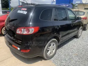 Hyundai Santa Fe 2011 Black