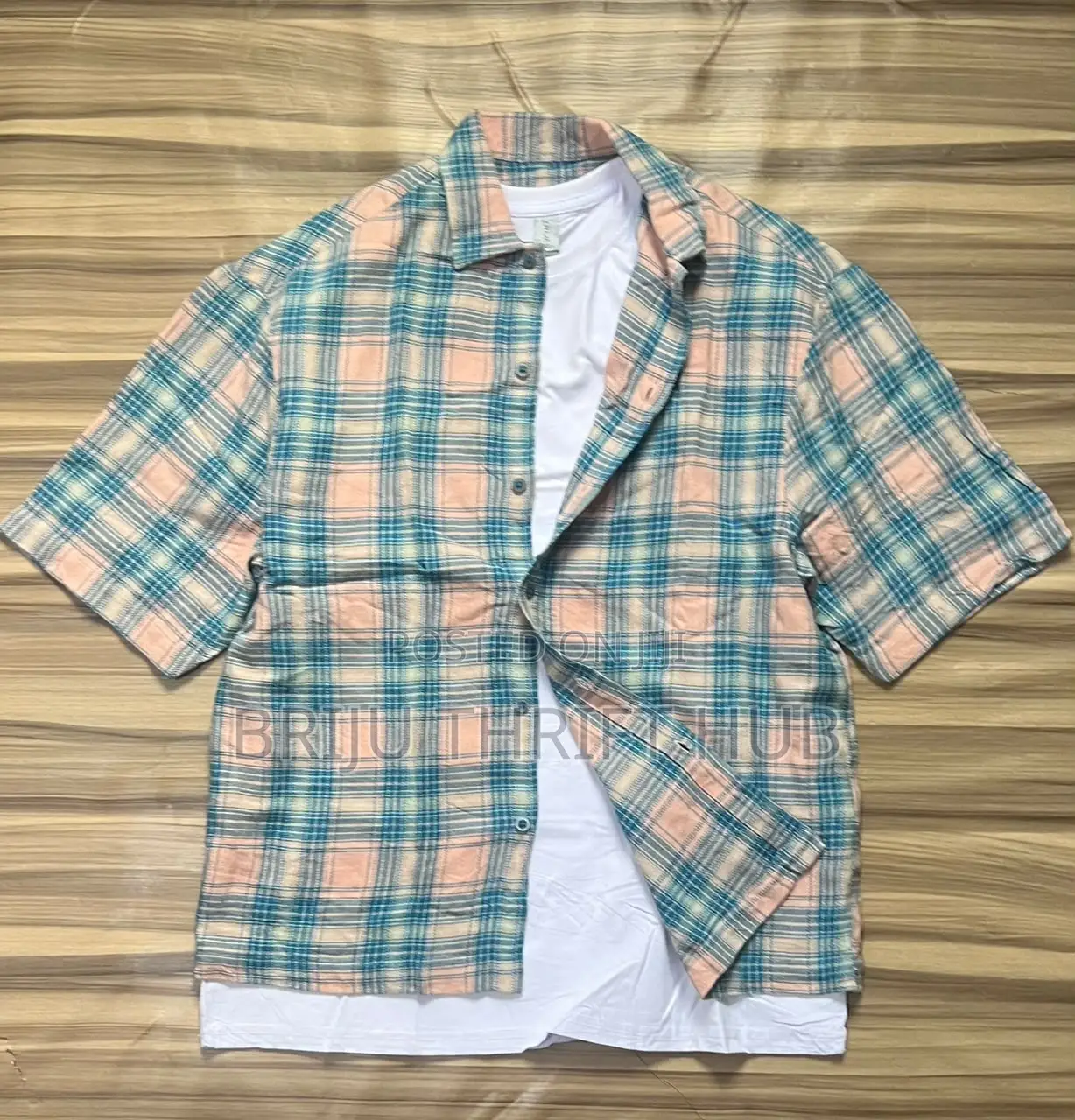 Quality Short-Sleeves Shirt With Round Neck