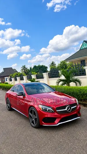 Mercedes-Benz C300 2018 Red