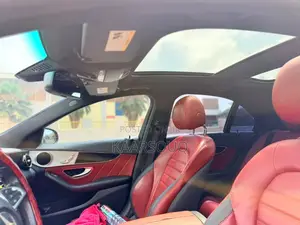Mercedes-Benz C300 2018 Red
