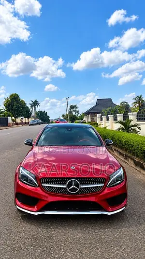 Mercedes-Benz C300 2018 Red