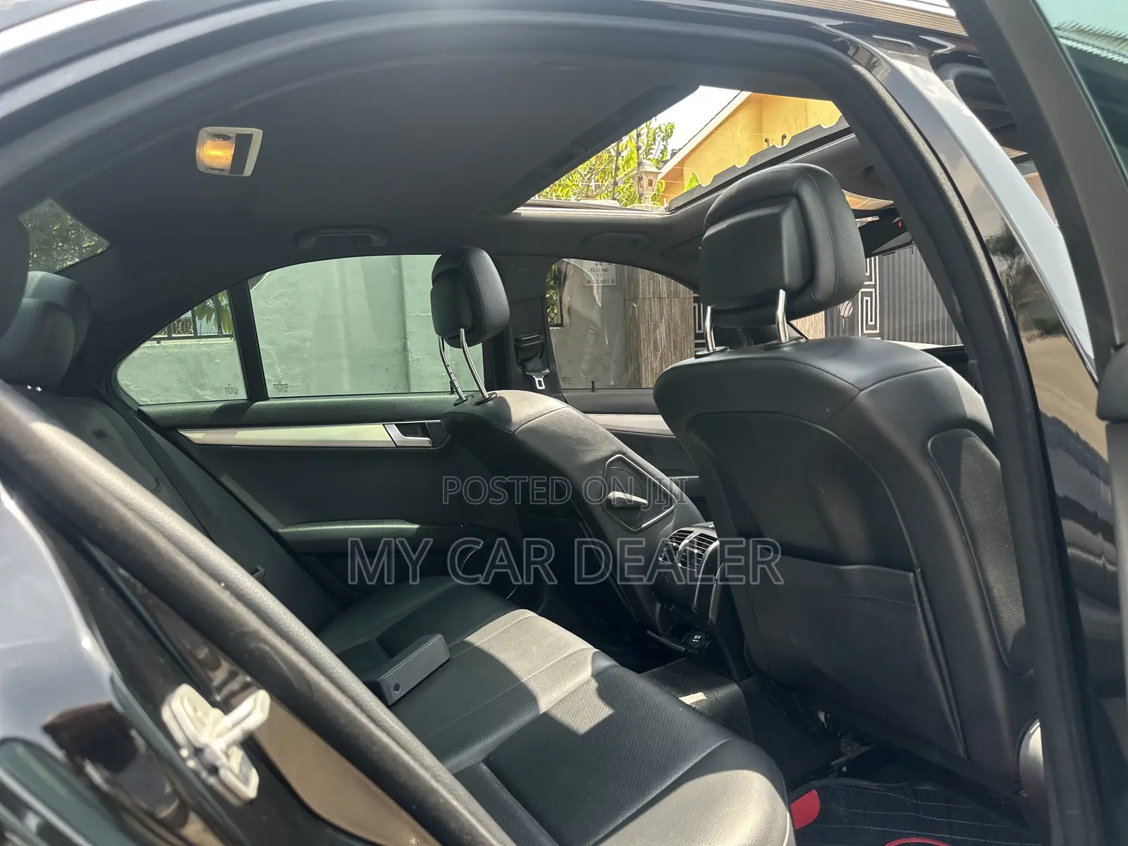 Mercedes-Benz C250 2013 Black