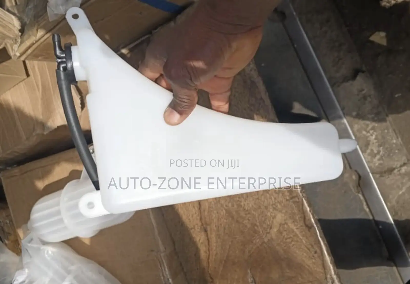 Toyota Hilux 2005-2015 Coolant Reservoir Tank/Coolant Expansion Tank