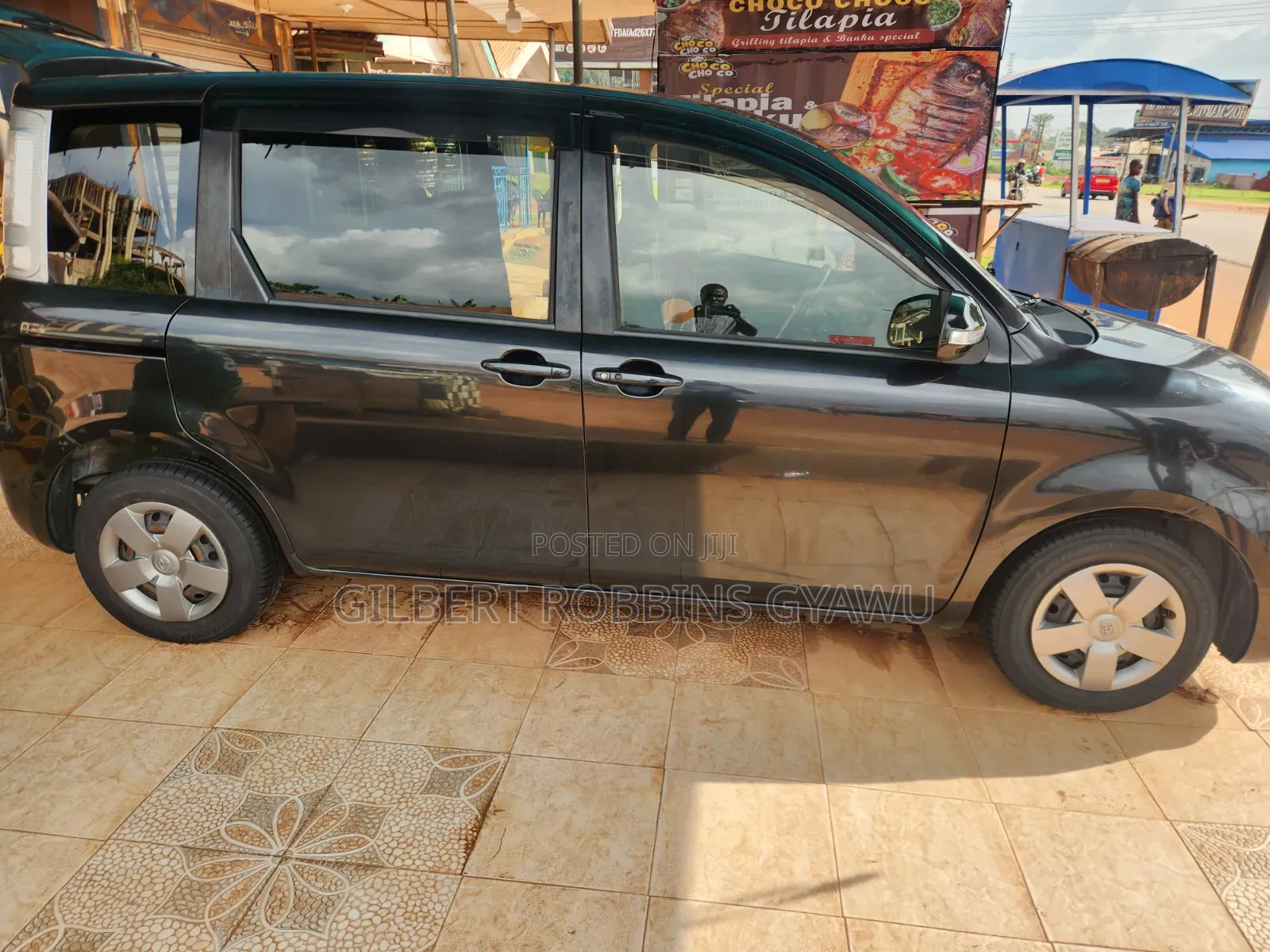 Toyota Sienta 2014 Black
