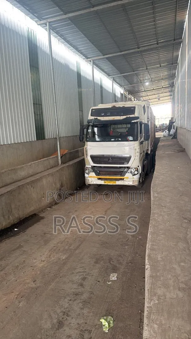 Howo Trailer T7H 480 HP 2018 White