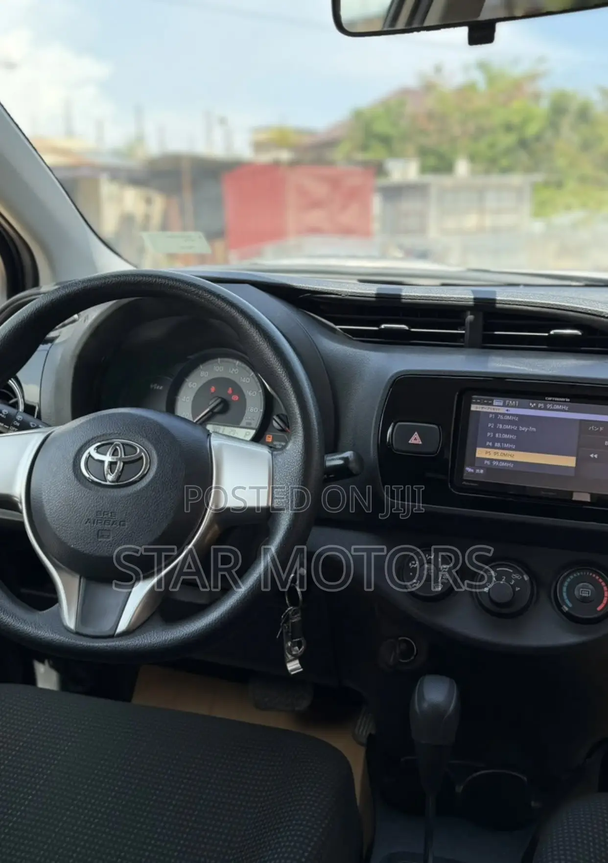 Toyota Vitz 2016 White
