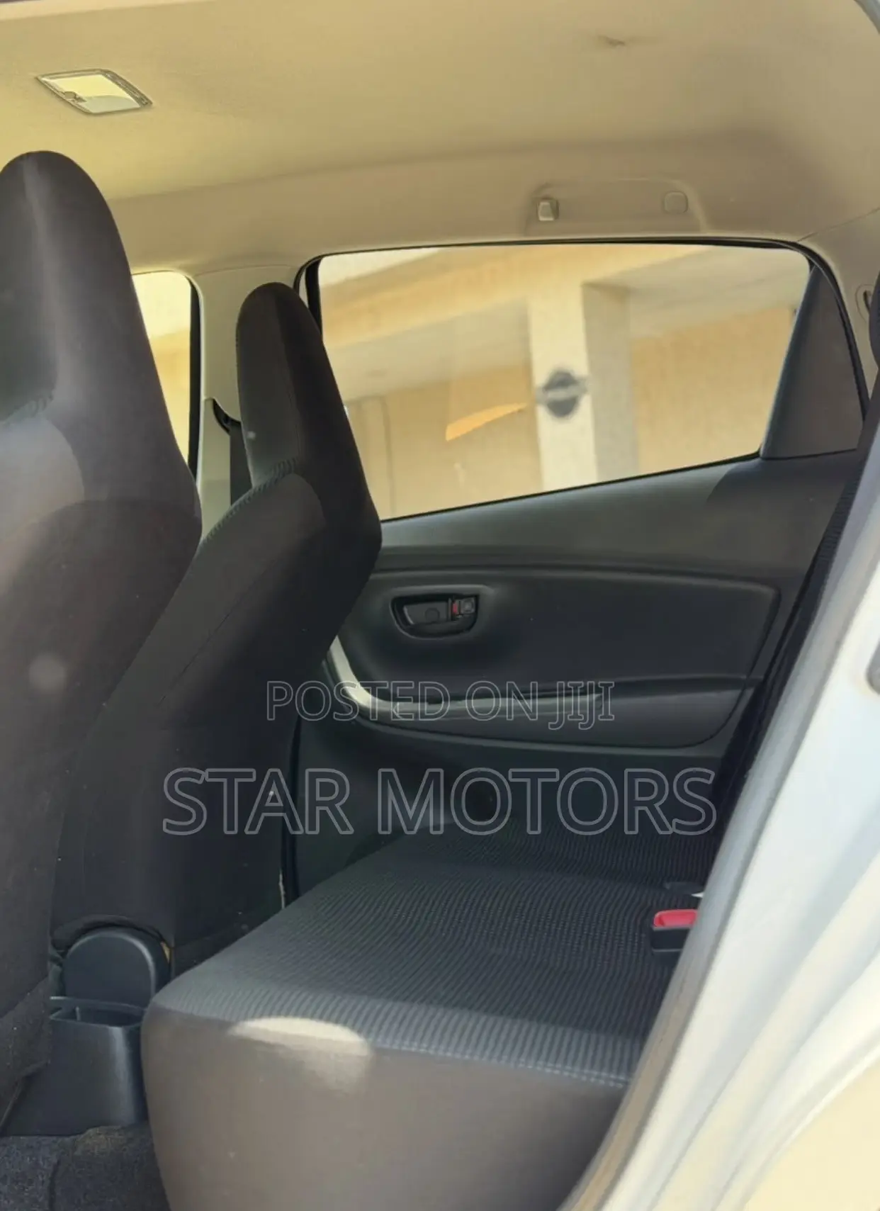 Toyota Vitz 2016 White